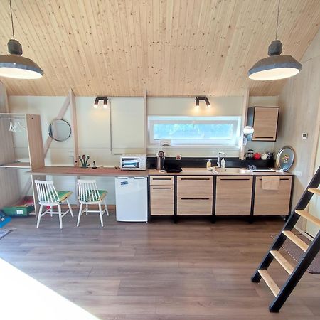 Modern Sauna Cabin In Horse Ranch Liyeplauke Екстериор снимка