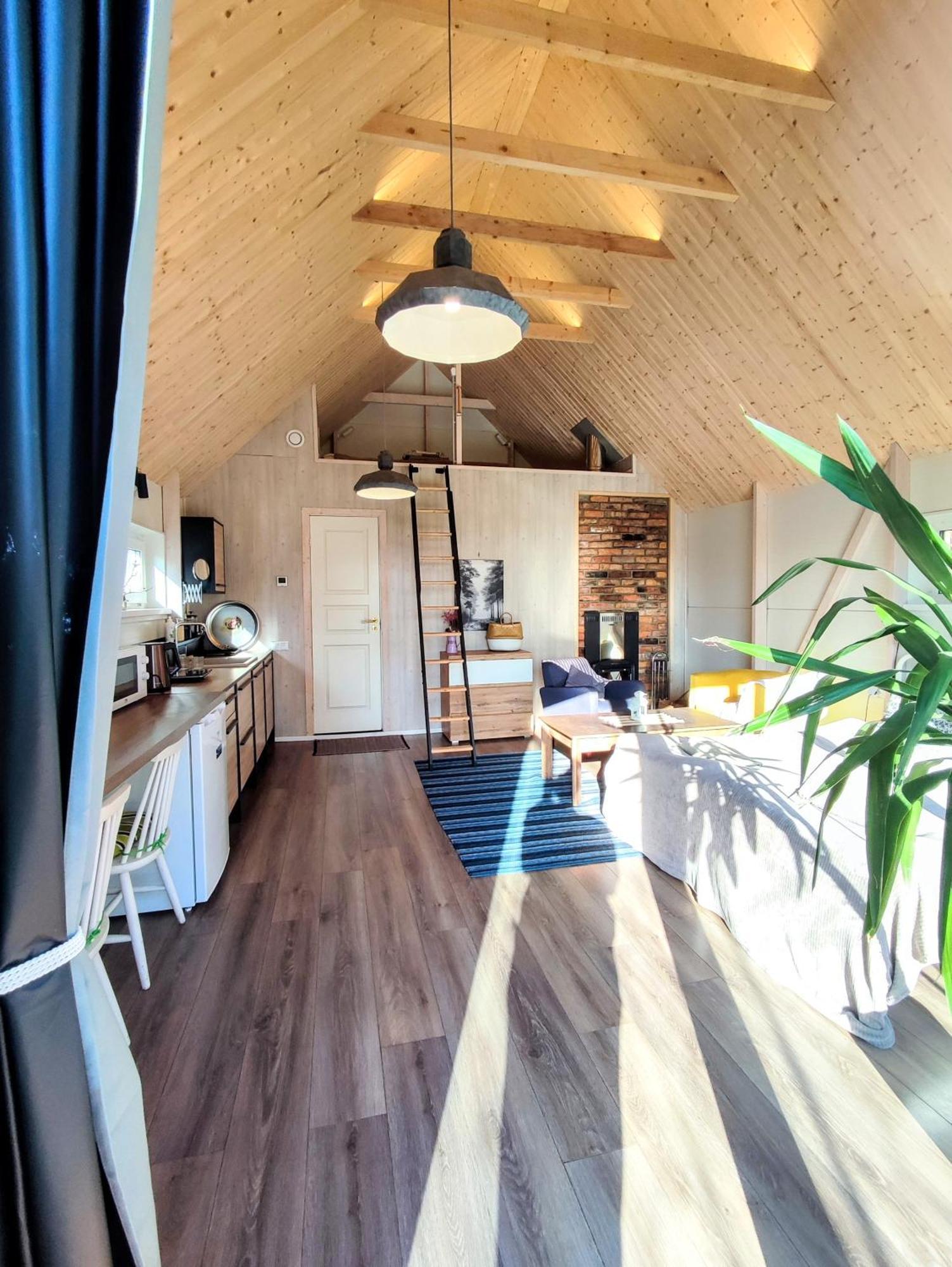 Modern Sauna Cabin In Horse Ranch Liyeplauke Екстериор снимка